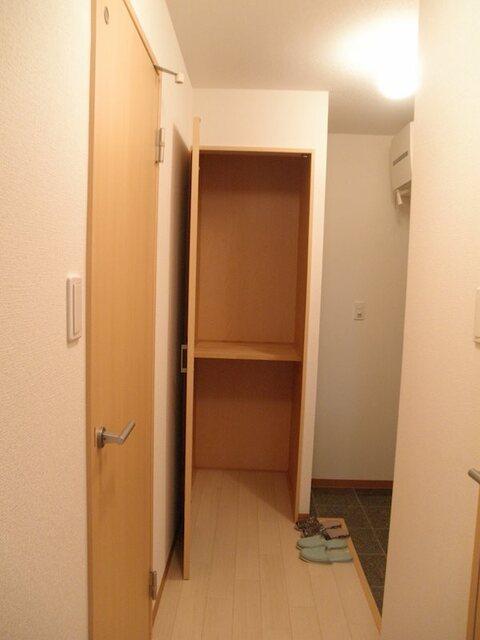 牧之原市波津マンション 玄関