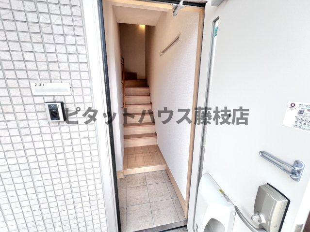 藤枝市瀬戸新屋アパート 玄関