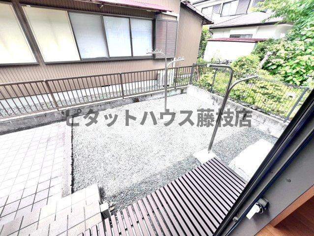 藤枝市五十海アパート 庭