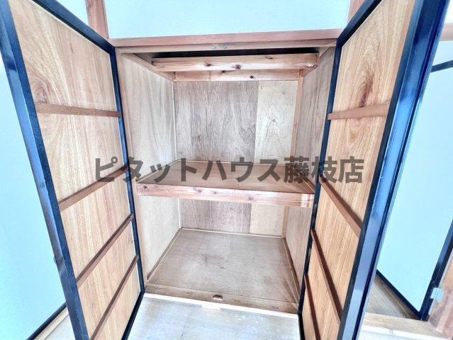 藤枝市大洲アパート 収納