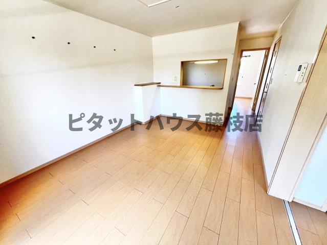 藤枝市緑の丘アパート リビング