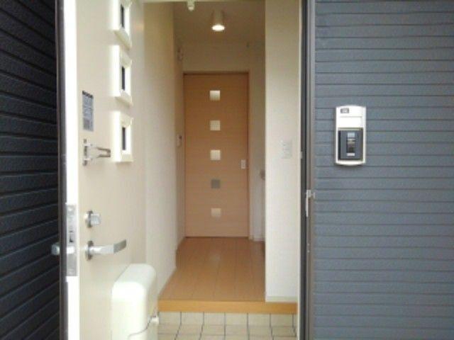掛川市緑ケ丘アパート 玄関