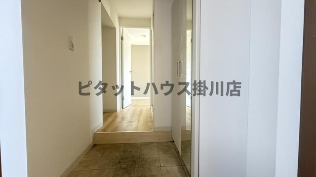 掛川市二瀬川マンション 玄関