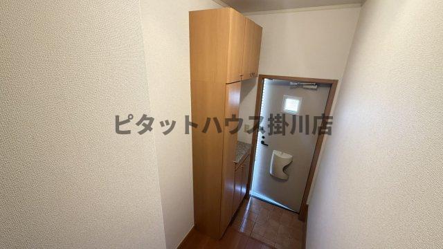 掛川市宮脇アパート 玄関