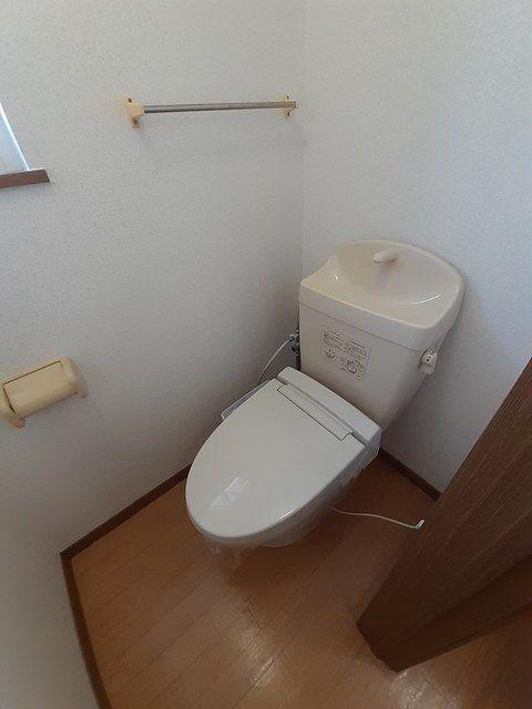 掛川市上西郷アパート トイレ