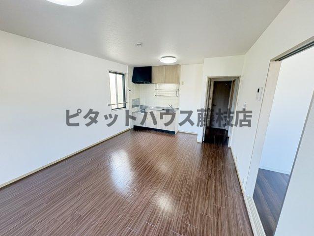 島田市高島町アパート リビング