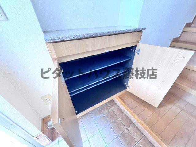 焼津市西小川アパート 収納