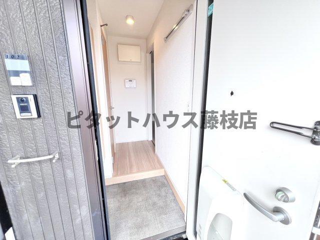 焼津市三ケ名アパート 玄関