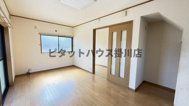 掛川市下俣一戸建 リビング