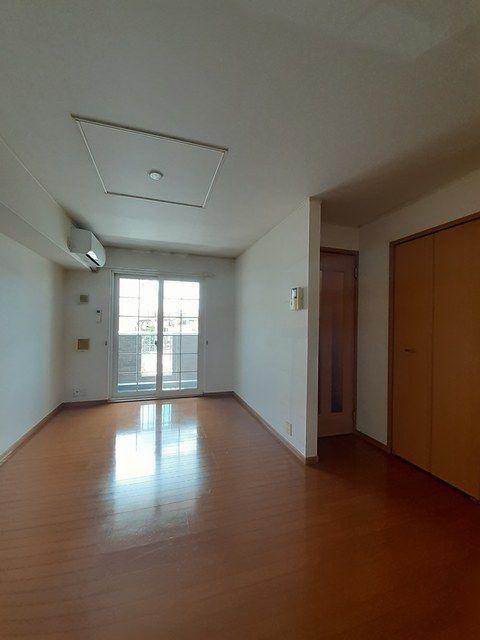 磐田市上大之郷アパート リビング