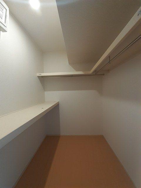 磐田市三ケ野台アパート 収納