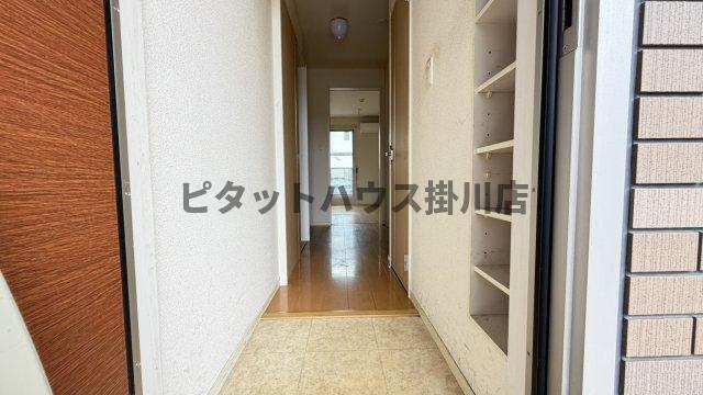 掛川市仁藤町アパート 玄関