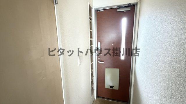 掛川市仁藤町アパート 玄関