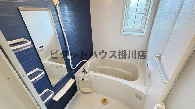 掛川市平野アパート バス／シャワー