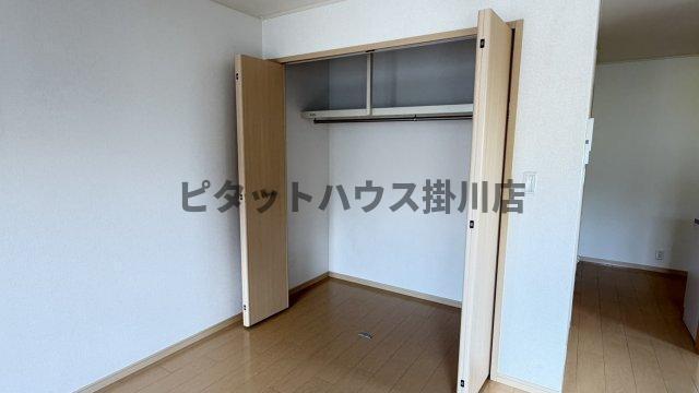 掛川市平野アパート 収納