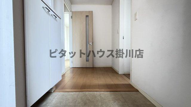 掛川市仁藤町アパート 玄関