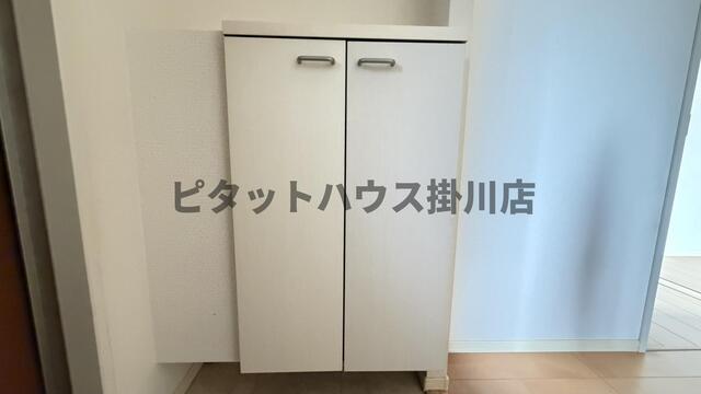 掛川市仁藤町アパート 収納