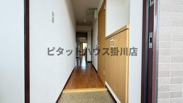 掛川市高御所マンション 玄関