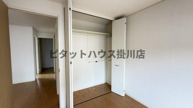掛川市仁藤町アパート 収納