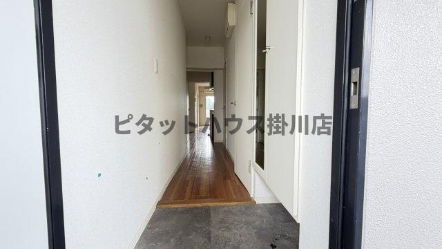 袋井市豊沢マンション 玄関