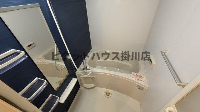 袋井市豊沢アパート バス／シャワー
