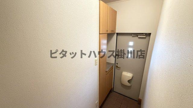 袋井市豊沢アパート 玄関