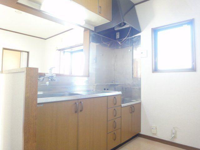 掛川市緑ケ丘アパート キッチン