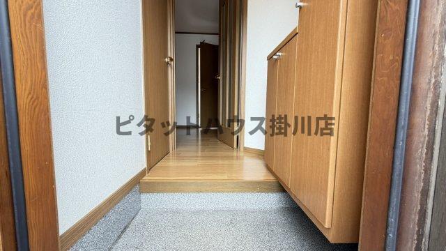 袋井市豊沢アパート 玄関