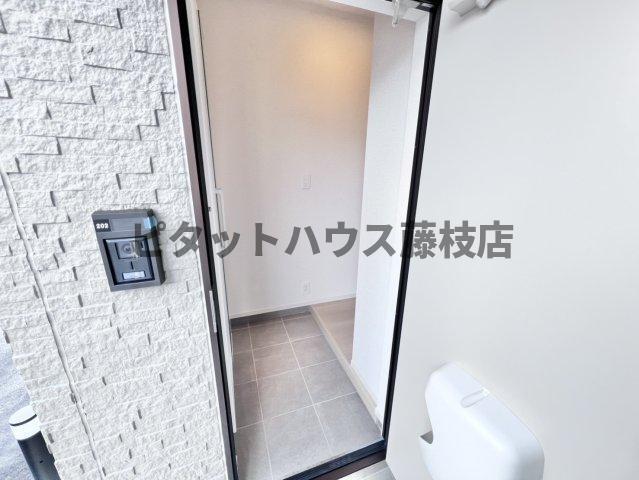 焼津市塩津アパート 玄関