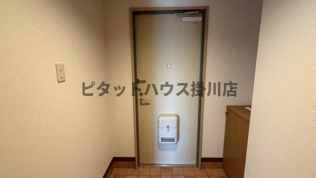 掛川市下垂木マンション 玄関