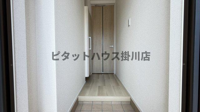 掛川市細田アパート 玄関