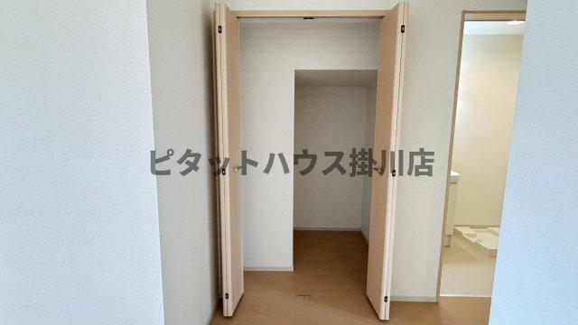 掛川市大池アパート 収納