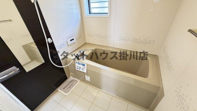 掛川市家代の里アパート バス／シャワー