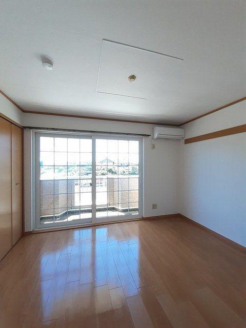 御前崎市白羽アパート リビング