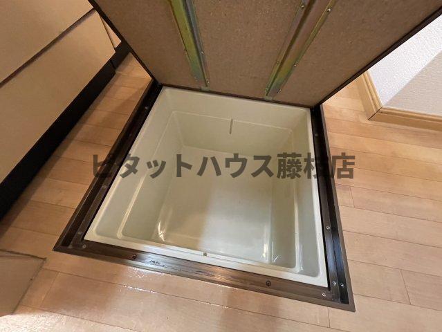 焼津市大村アパート 収納