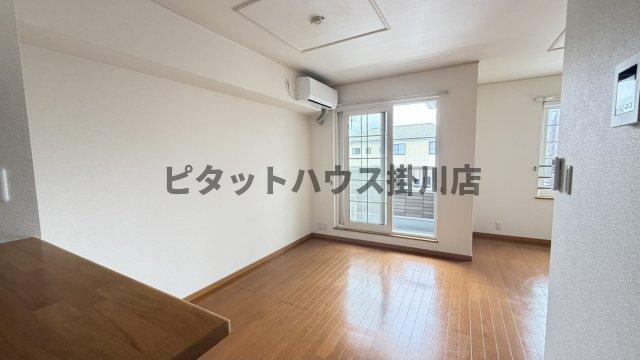 袋井市春岡アパート リビング