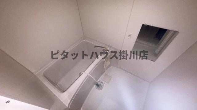 袋井市春岡アパート バス／シャワー