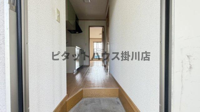 袋井市春岡アパート 玄関