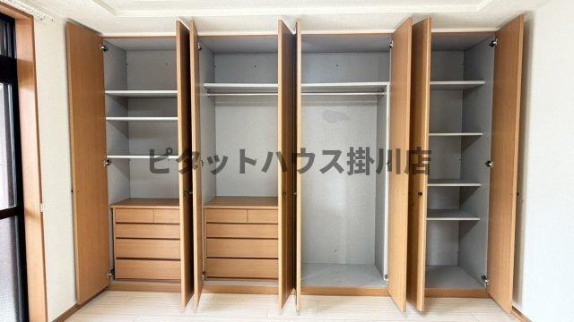 袋井市上山梨アパート 収納