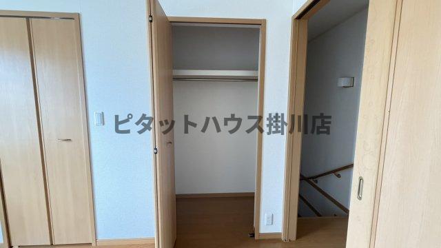 袋井市春岡アパート 収納