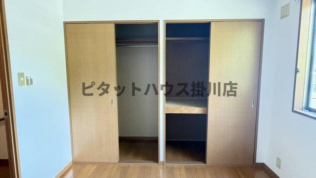 袋井市春岡テラスハウス 収納