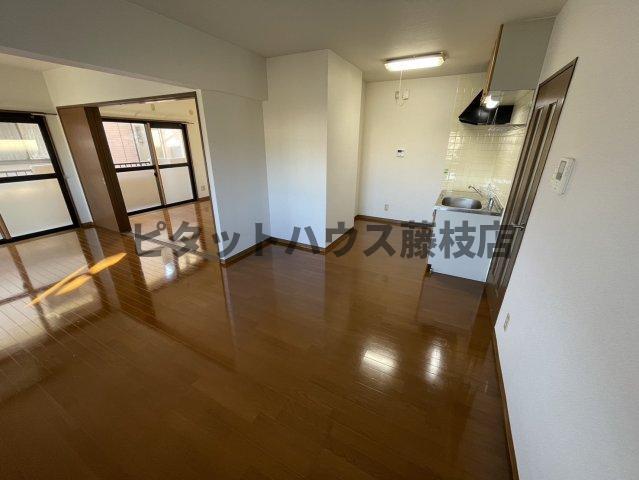 焼津市柳新屋マンション リビング