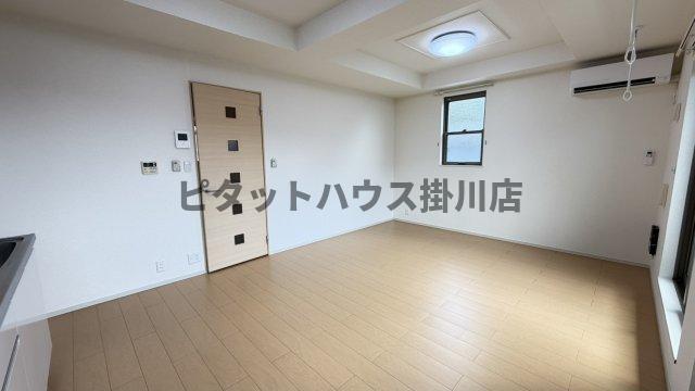 掛川市上張アパート リビング