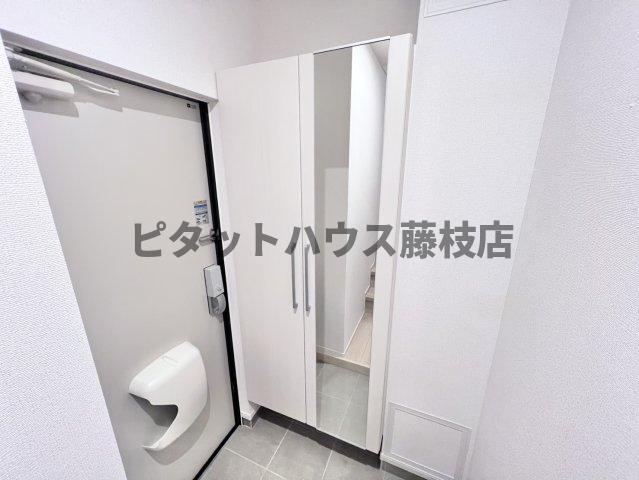 焼津市塩津アパート 玄関