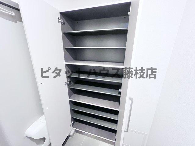 焼津市塩津アパート 収納