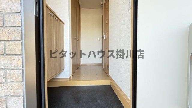 掛川市成滝アパート 玄関
