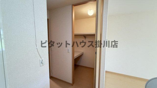 掛川市成滝アパート 収納