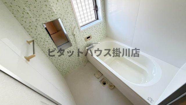 掛川市葛川アパート バス／シャワー