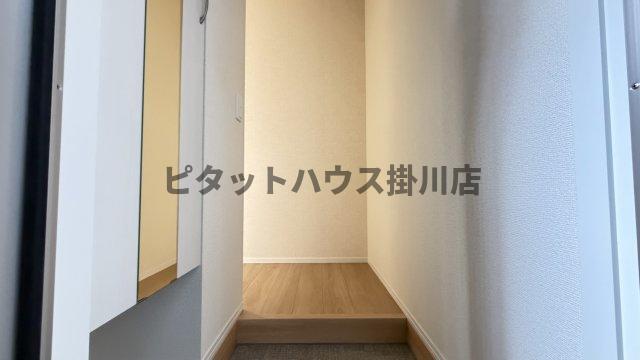 掛川市緑ケ丘アパート 玄関
