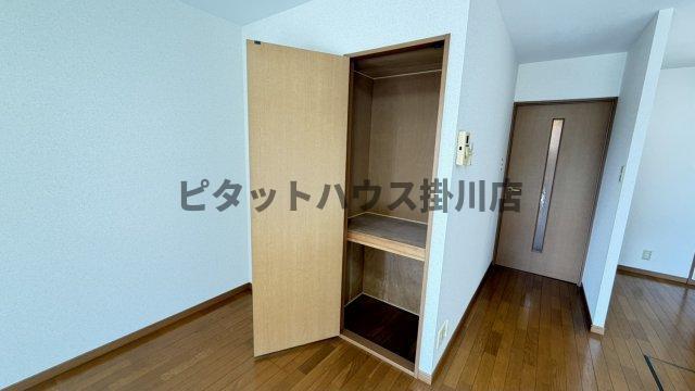 袋井市春岡テラスハウス 収納